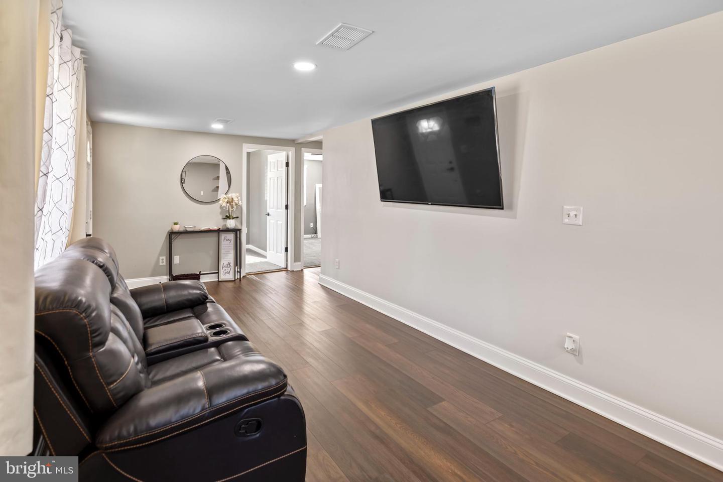 7239 SMITH STATION RD, FREDERICKSBURG, Virginia 22407, 4 Bedrooms Bedrooms, 4 Rooms Rooms,2 BathroomsBathrooms,Residential,For sale,7239 SMITH STATION RD,VASP2035740 MLS # VASP2035740