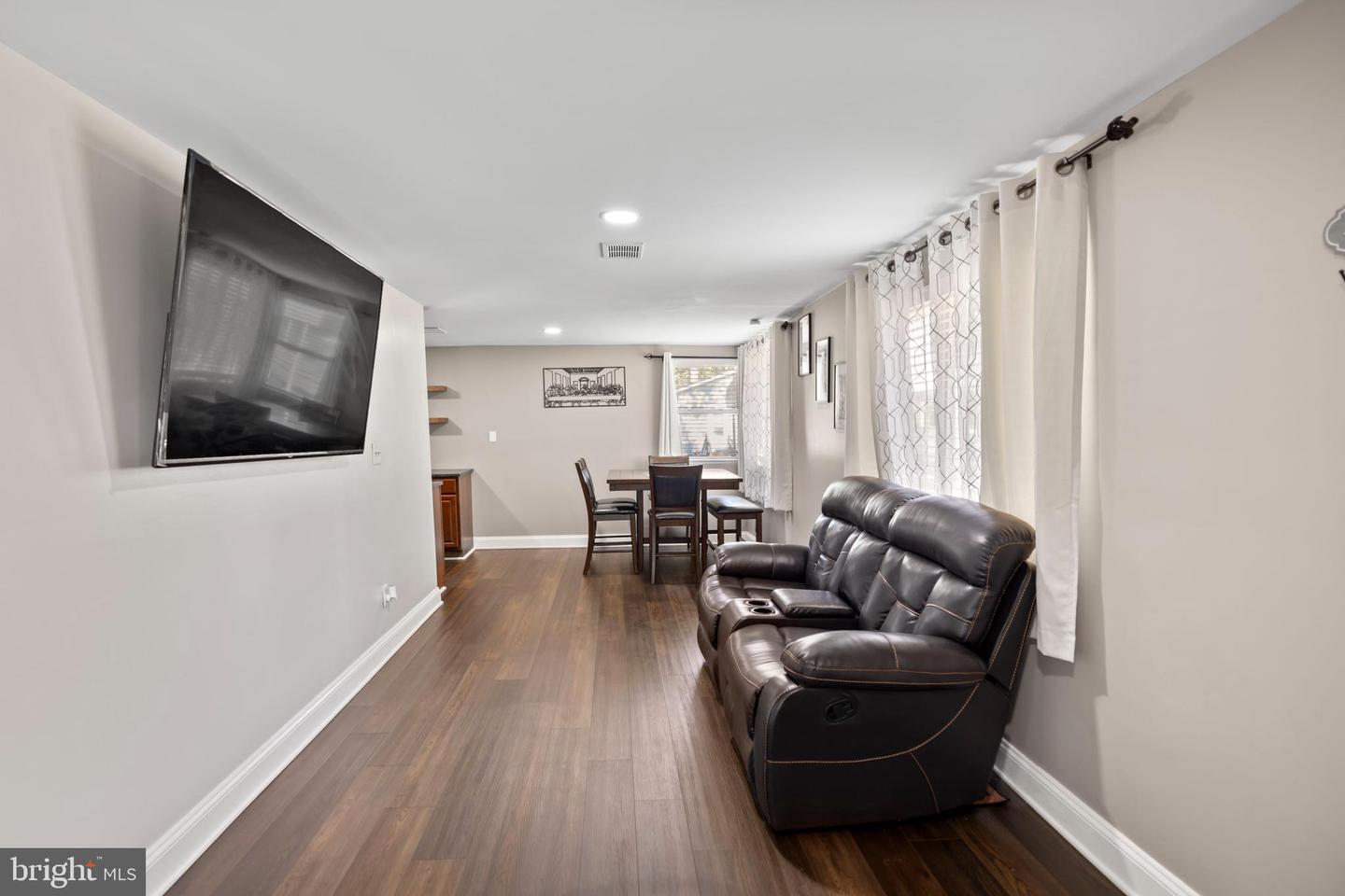 7239 SMITH STATION RD, FREDERICKSBURG, Virginia 22407, 4 Bedrooms Bedrooms, 4 Rooms Rooms,2 BathroomsBathrooms,Residential,For sale,7239 SMITH STATION RD,VASP2035740 MLS # VASP2035740