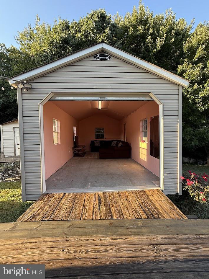 7239 SMITH STATION RD, FREDERICKSBURG, Virginia 22407, 4 Bedrooms Bedrooms, 4 Rooms Rooms,2 BathroomsBathrooms,Residential,For sale,7239 SMITH STATION RD,VASP2035740 MLS # VASP2035740