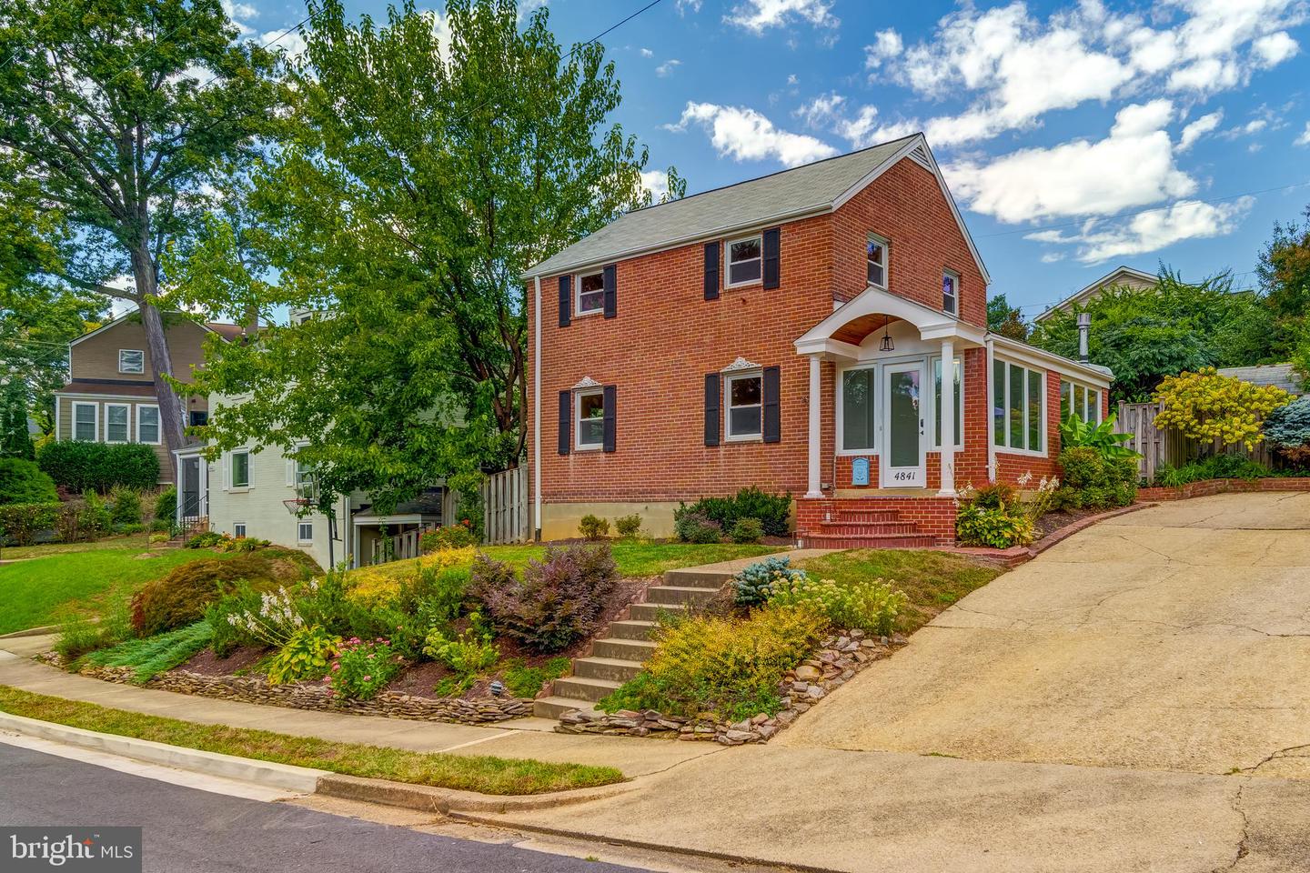 4841 1ST ST S, ARLINGTON, Virginia 22204, 3 Bedrooms Bedrooms, ,2 BathroomsBathrooms,Residential,For sale,4841 1ST ST S,VAAR2062754 MLS # VAAR2062754