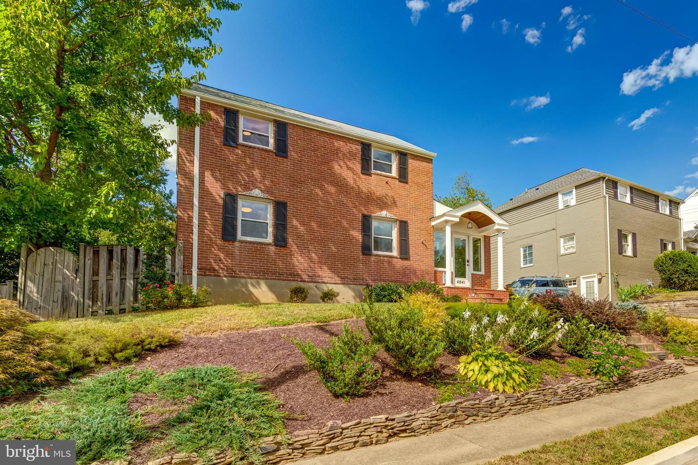 4841 1ST ST S, ARLINGTON, Virginia 22204, 3 Bedrooms Bedrooms, ,2 BathroomsBathrooms,Residential,For sale,4841 1ST ST S,VAAR2062754 MLS # VAAR2062754