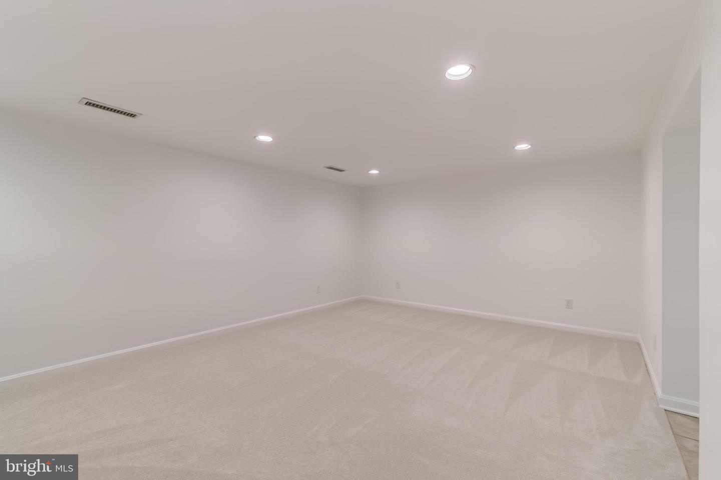 4841 1ST ST S, ARLINGTON, Virginia 22204, 3 Bedrooms Bedrooms, ,2 BathroomsBathrooms,Residential,For sale,4841 1ST ST S,VAAR2062754 MLS # VAAR2062754