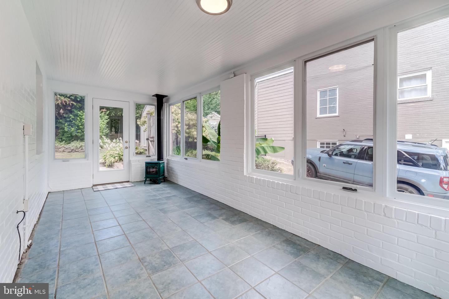 4841 1ST ST S, ARLINGTON, Virginia 22204, 3 Bedrooms Bedrooms, ,2 BathroomsBathrooms,Residential,For sale,4841 1ST ST S,VAAR2062754 MLS # VAAR2062754