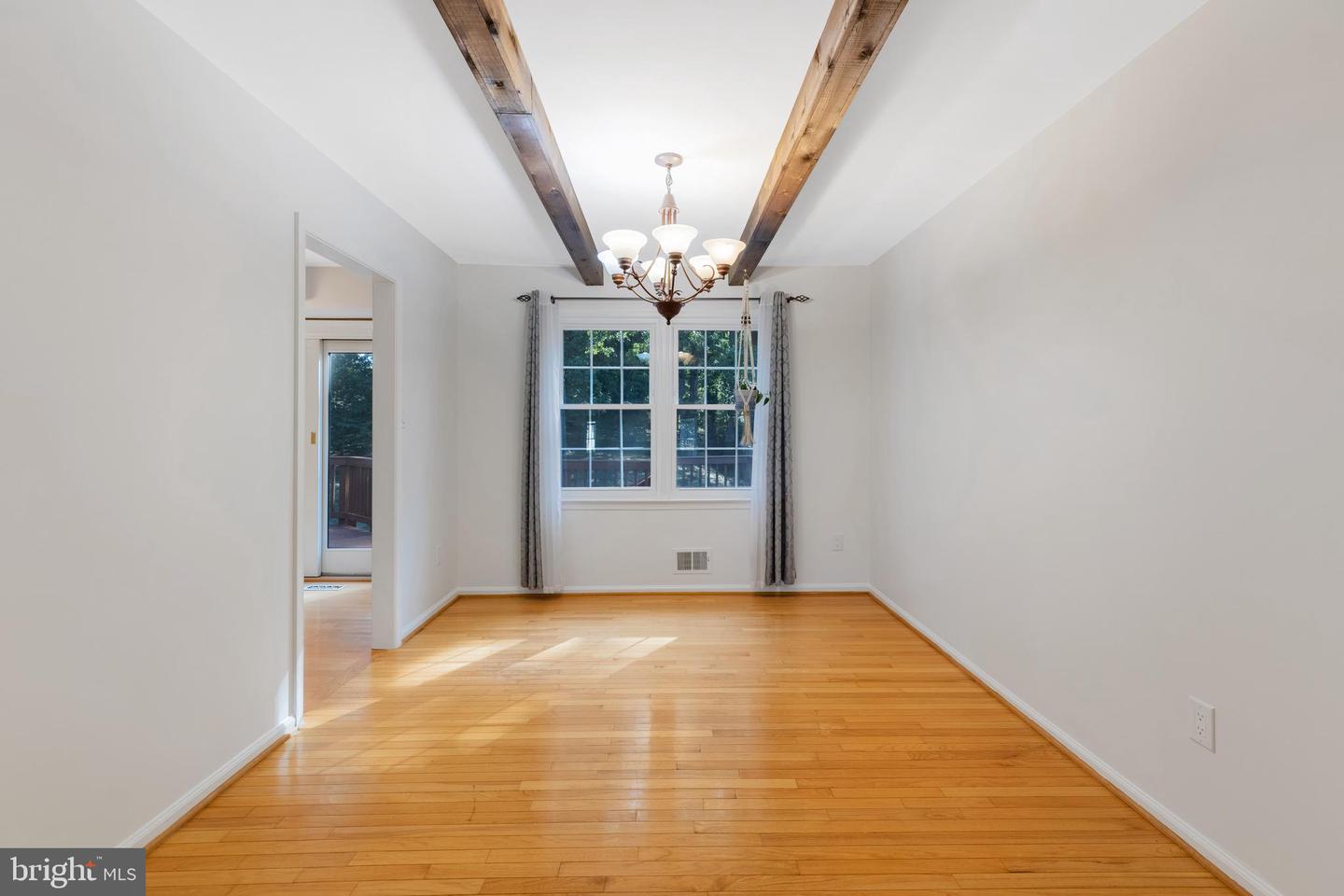 8710 WHITSON CT, SPRINGFIELD, Virginia 22153, 4 Bedrooms Bedrooms, 7 Rooms Rooms,2 BathroomsBathrooms,Residential,For sale,8710 WHITSON CT,VAFX2263808 MLS # VAFX2263808