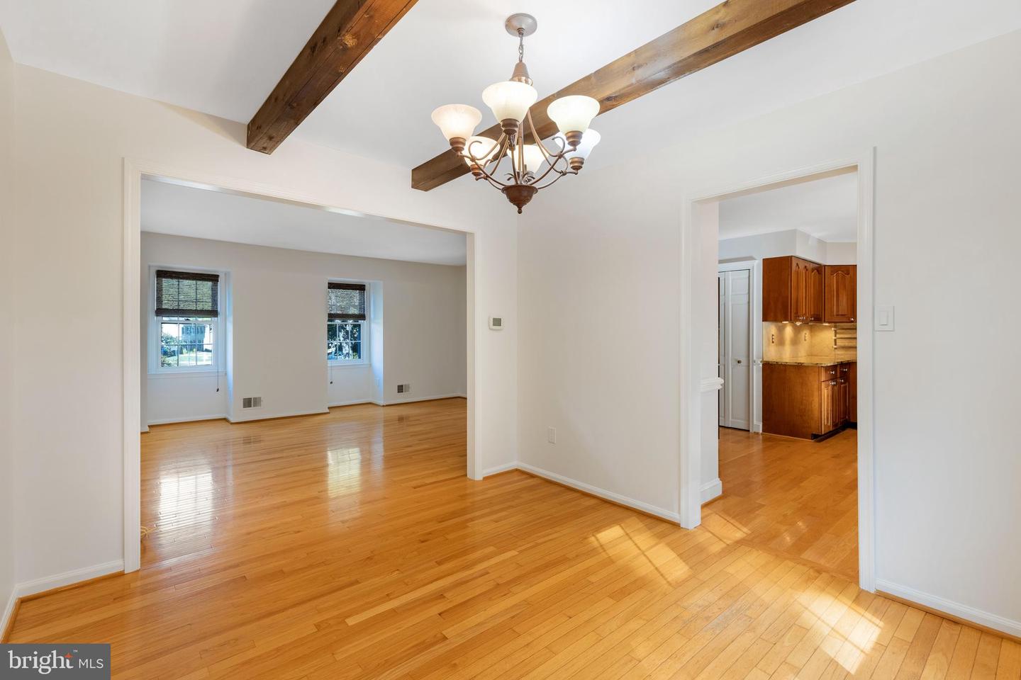 8710 WHITSON CT, SPRINGFIELD, Virginia 22153, 4 Bedrooms Bedrooms, 7 Rooms Rooms,2 BathroomsBathrooms,Residential,For sale,8710 WHITSON CT,VAFX2263808 MLS # VAFX2263808