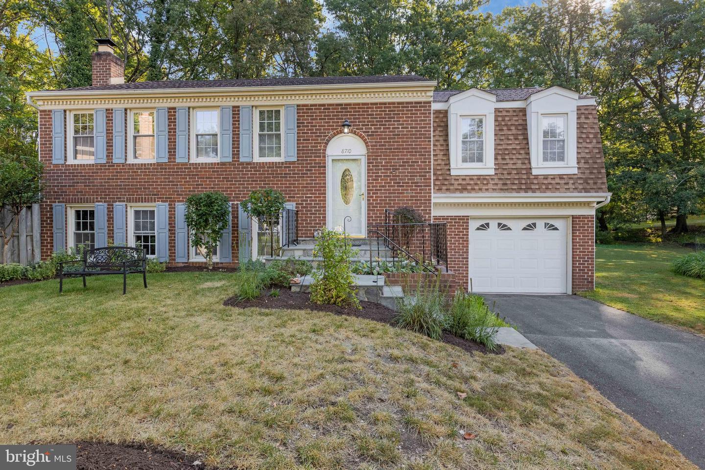 8710 WHITSON CT, SPRINGFIELD, Virginia 22153, 4 Bedrooms Bedrooms, 7 Rooms Rooms,2 BathroomsBathrooms,Residential,For sale,8710 WHITSON CT,VAFX2263808 MLS # VAFX2263808