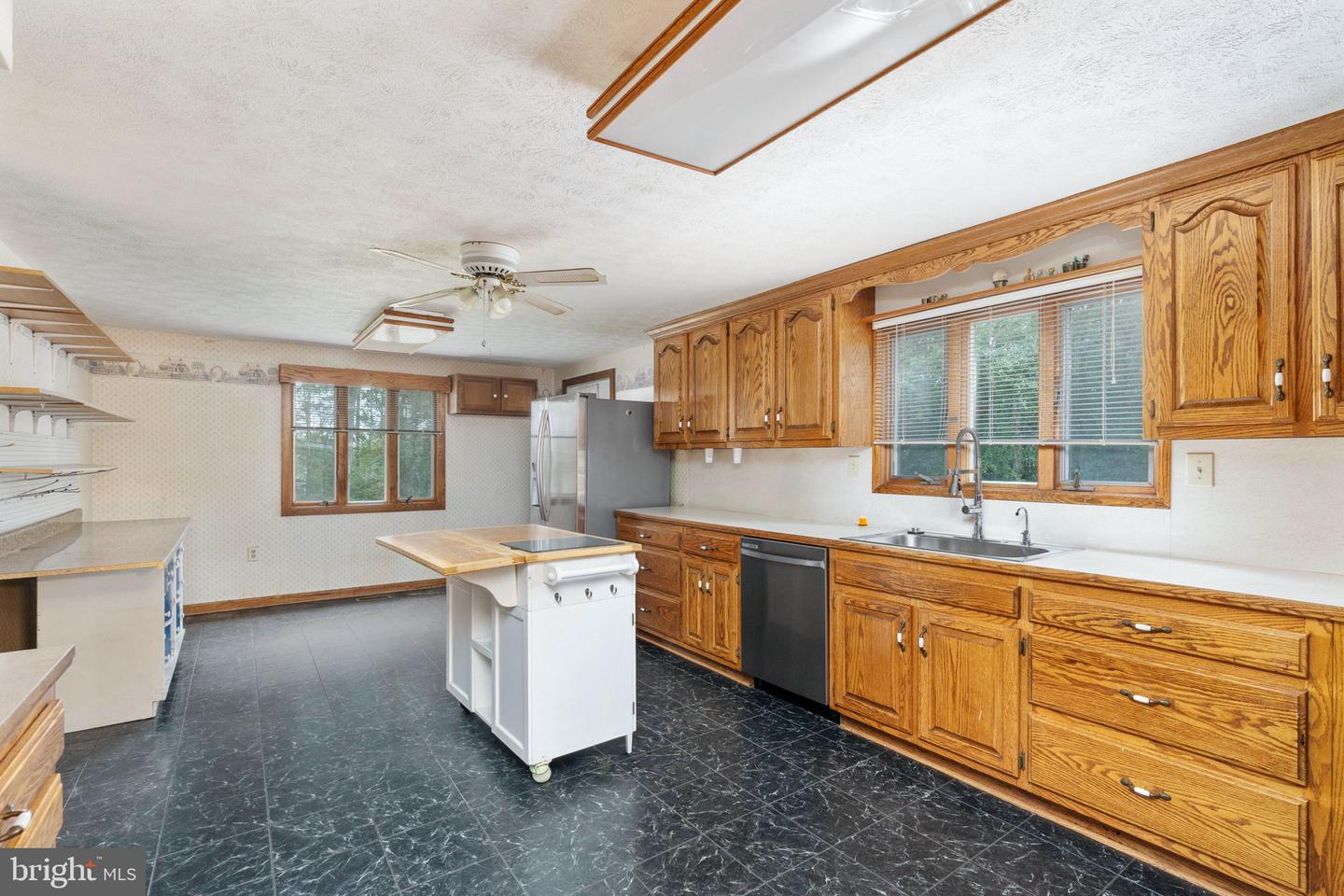 538 HOPE RD, STAFFORD, Virginia 22554, 5 Bedrooms Bedrooms, ,3 BathroomsBathrooms,Residential,For sale,538 HOPE RD,VAST2042476 MLS # VAST2042476