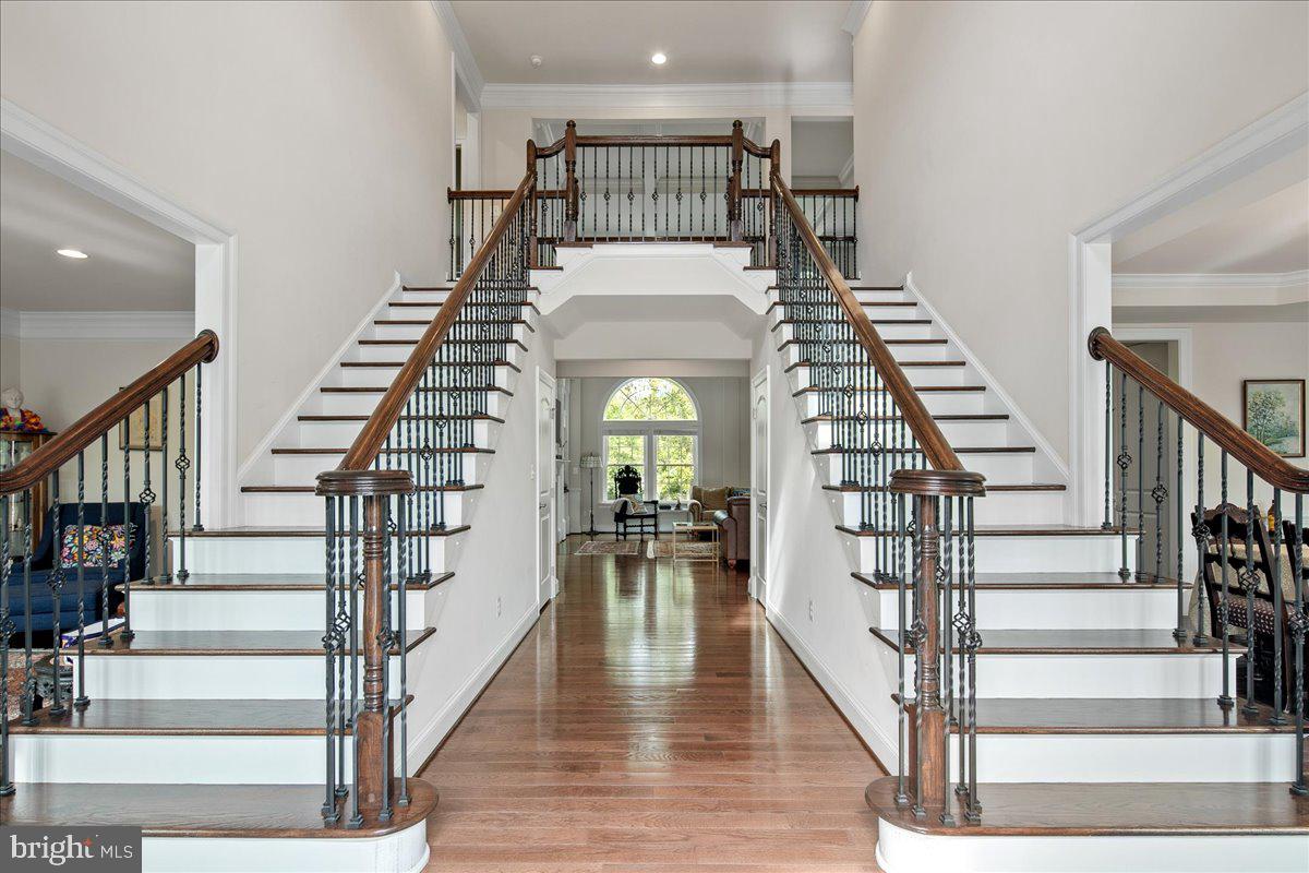 9420 FERRY LANDING CT, ALEXANDRIA, Virginia 22309, 5 Bedrooms Bedrooms, ,4 BathroomsBathrooms,Residential,For sale,9420 FERRY LANDING CT,VAFX2266384 MLS # VAFX2266384
