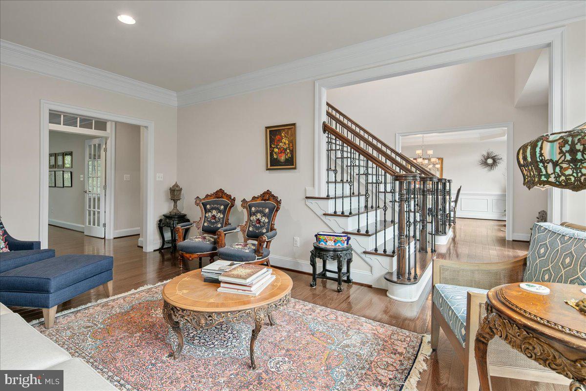 9420 FERRY LANDING CT, ALEXANDRIA, Virginia 22309, 5 Bedrooms Bedrooms, ,4 BathroomsBathrooms,Residential,For sale,9420 FERRY LANDING CT,VAFX2266384 MLS # VAFX2266384