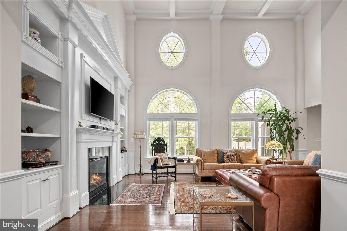 9420 FERRY LANDING CT, ALEXANDRIA, Virginia 22309, 5 Bedrooms Bedrooms, ,4 BathroomsBathrooms,Residential,For sale,9420 FERRY LANDING CT,VAFX2266384 MLS # VAFX2266384
