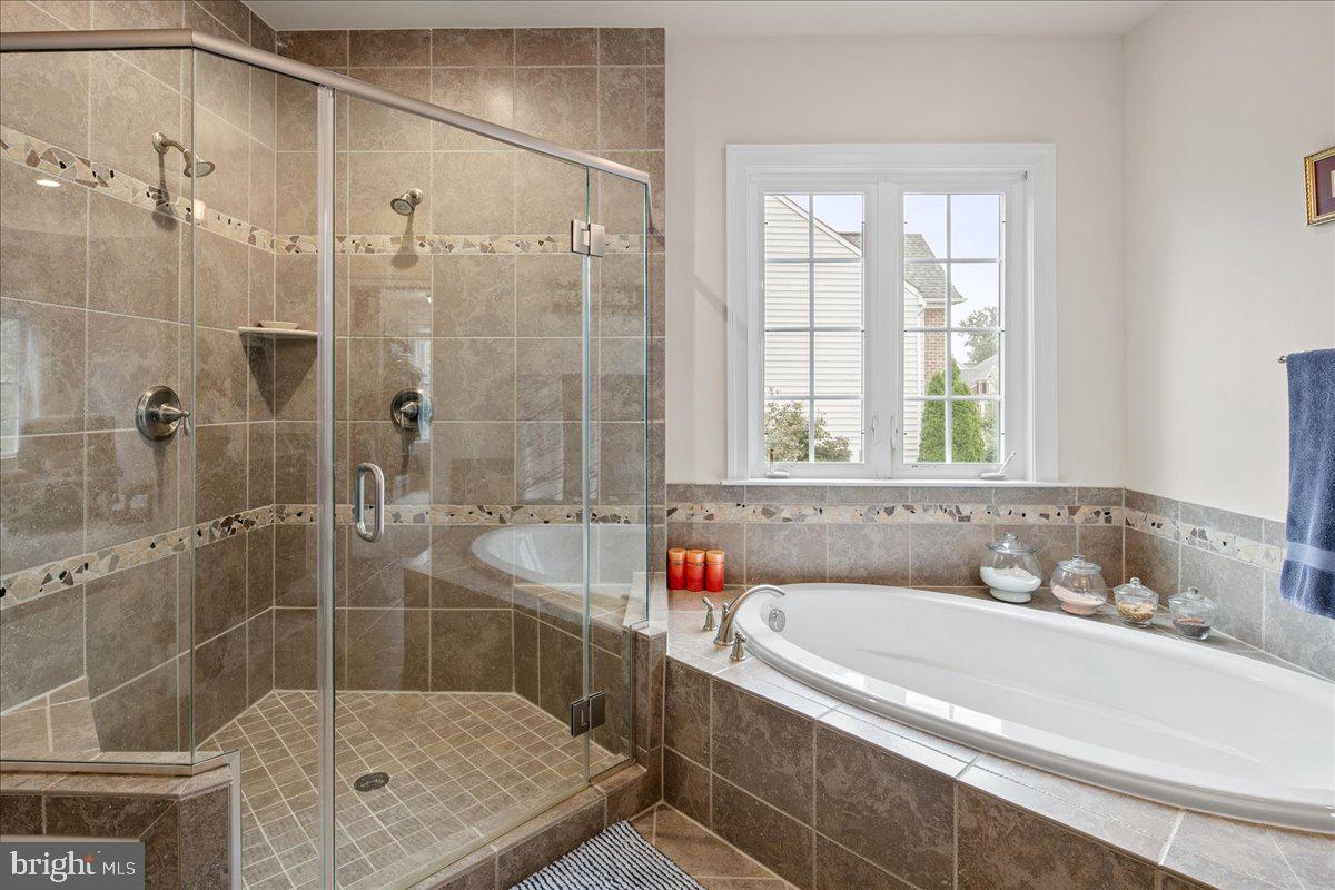 9420 FERRY LANDING CT, ALEXANDRIA, Virginia 22309, 5 Bedrooms Bedrooms, ,4 BathroomsBathrooms,Residential,For sale,9420 FERRY LANDING CT,VAFX2266384 MLS # VAFX2266384