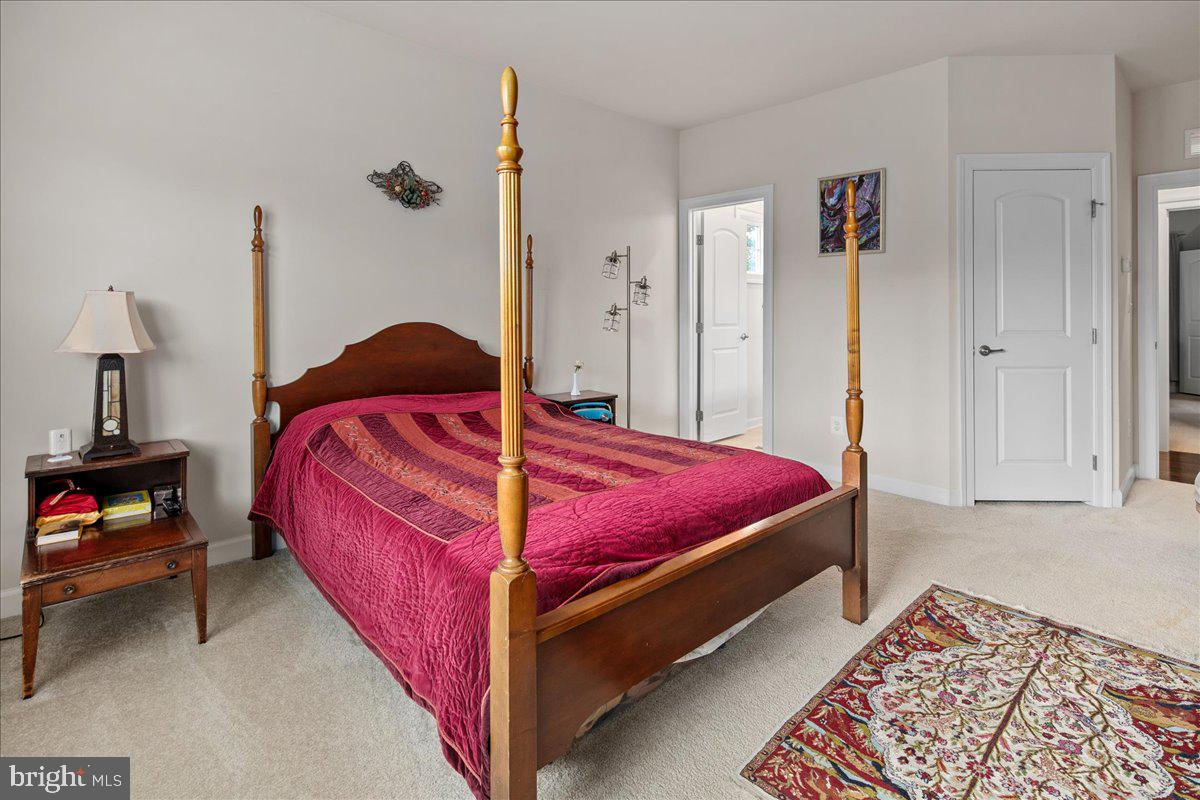9420 FERRY LANDING CT, ALEXANDRIA, Virginia 22309, 5 Bedrooms Bedrooms, ,4 BathroomsBathrooms,Residential,For sale,9420 FERRY LANDING CT,VAFX2266384 MLS # VAFX2266384