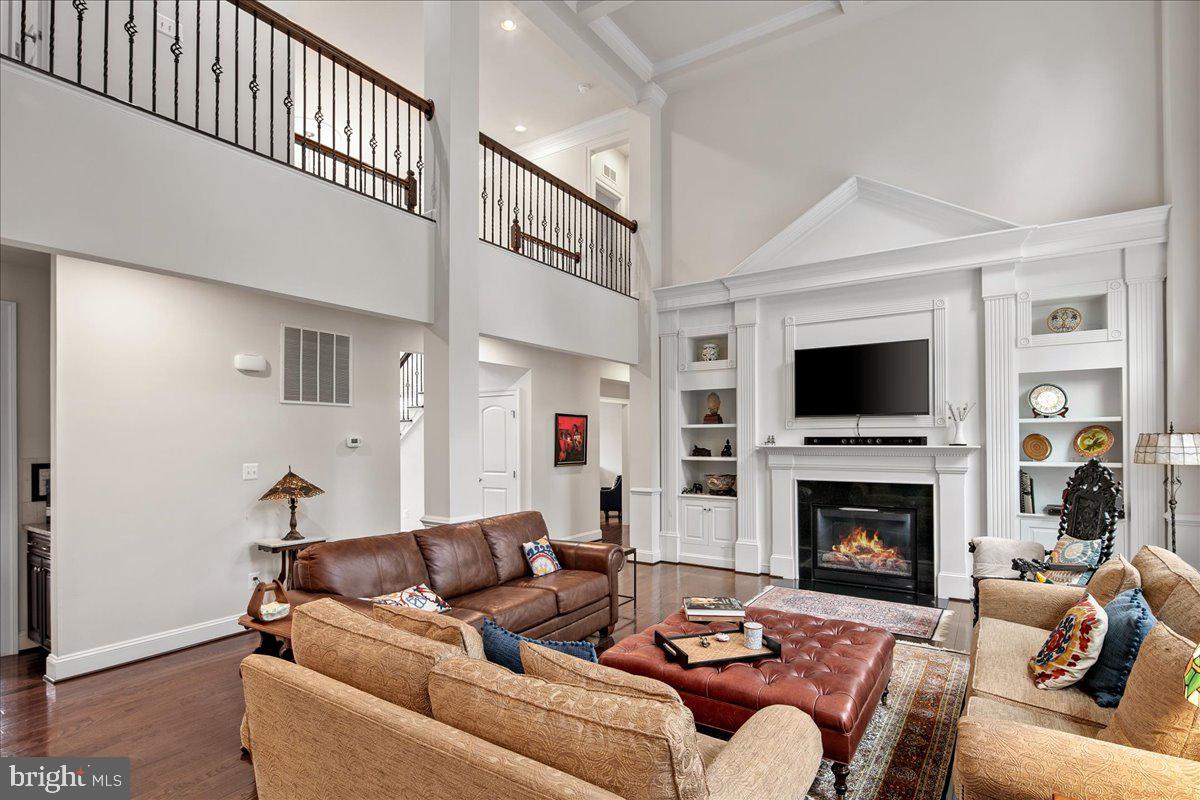 9420 FERRY LANDING CT, ALEXANDRIA, Virginia 22309, 5 Bedrooms Bedrooms, ,4 BathroomsBathrooms,Residential,For sale,9420 FERRY LANDING CT,VAFX2266384 MLS # VAFX2266384