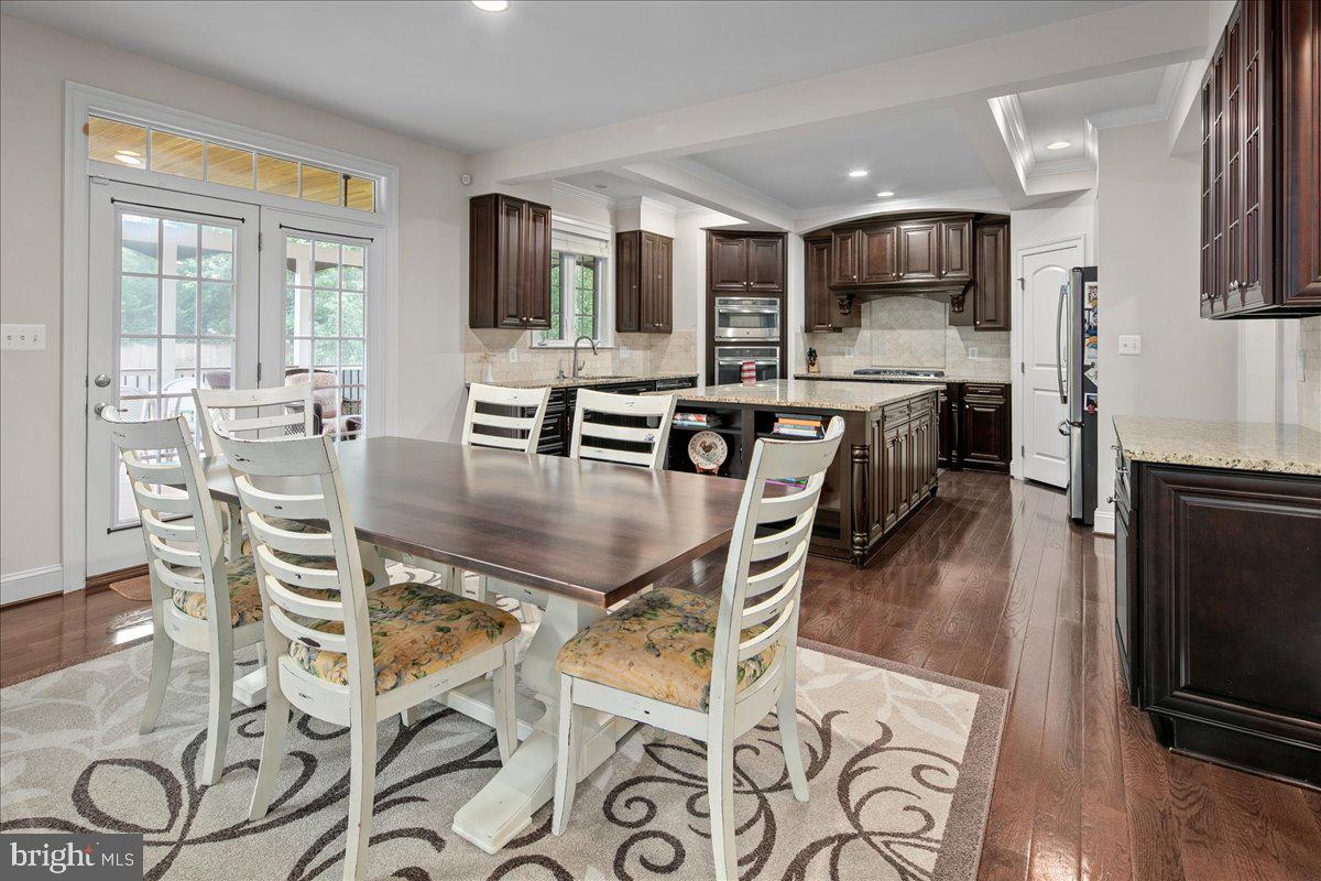 9420 FERRY LANDING CT, ALEXANDRIA, Virginia 22309, 5 Bedrooms Bedrooms, ,4 BathroomsBathrooms,Residential,For sale,9420 FERRY LANDING CT,VAFX2266384 MLS # VAFX2266384