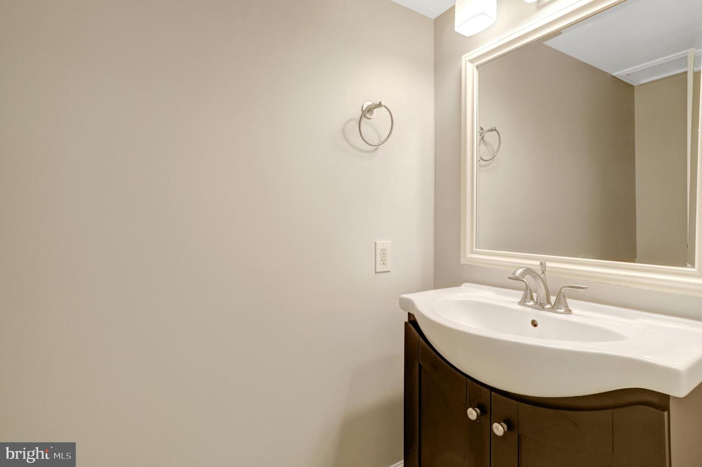 411 N BRYAN ST, ARLINGTON, Virginia 22201, 5 Bedrooms Bedrooms, ,4 BathroomsBathrooms,Residential,For sale,411 N BRYAN ST,VAAR2063526 MLS # VAAR2063526