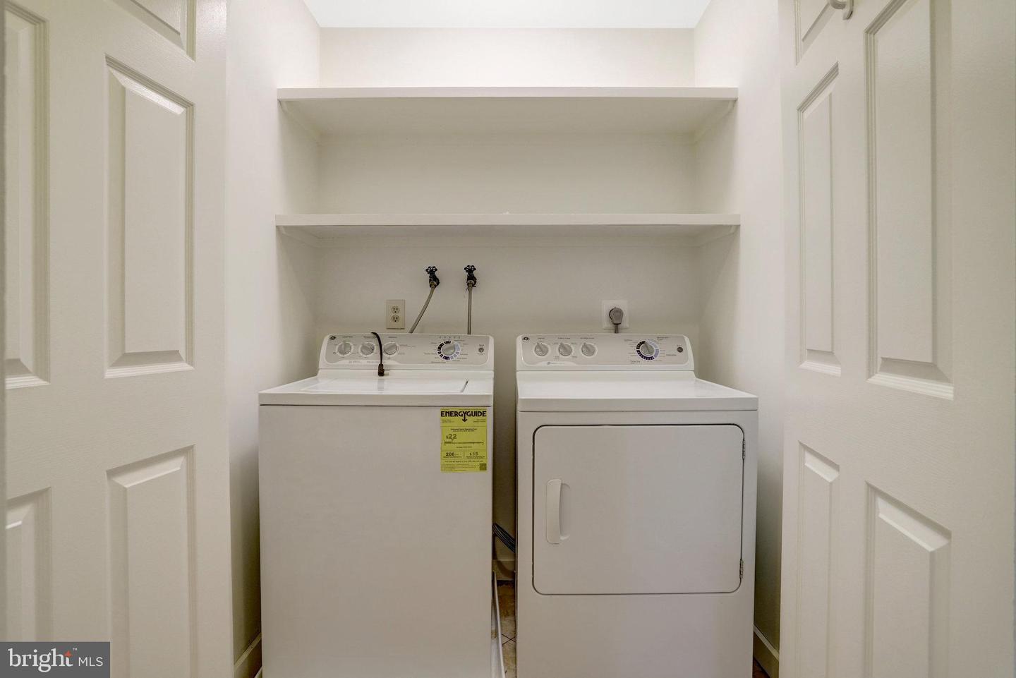 411 N BRYAN ST, ARLINGTON, Virginia 22201, 5 Bedrooms Bedrooms, ,4 BathroomsBathrooms,Residential,For sale,411 N BRYAN ST,VAAR2063526 MLS # VAAR2063526
