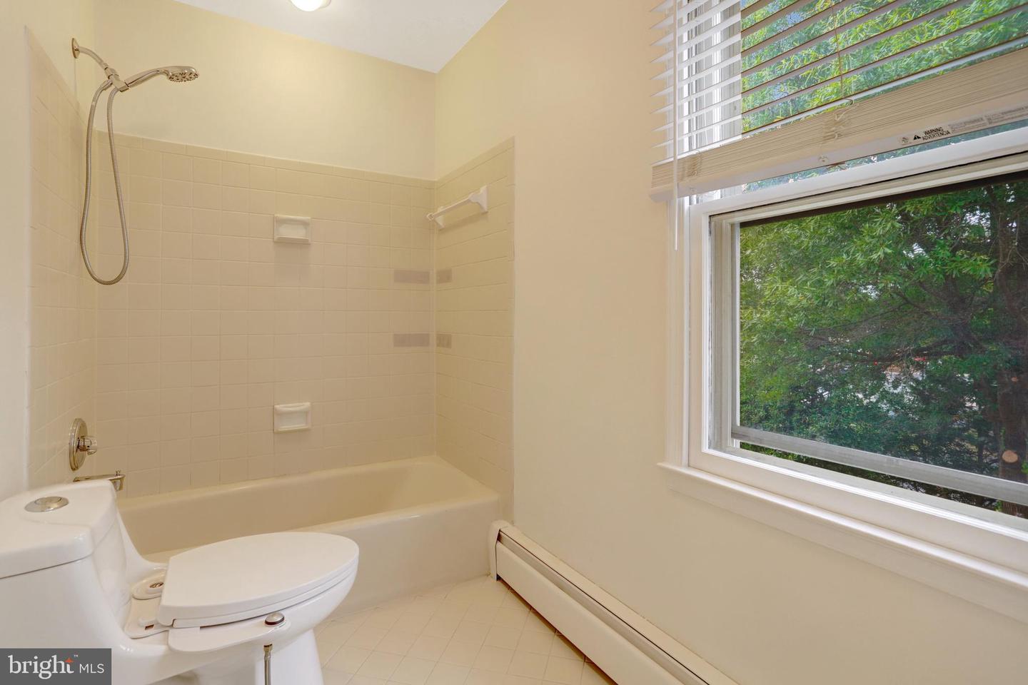 411 N BRYAN ST, ARLINGTON, Virginia 22201, 5 Bedrooms Bedrooms, ,4 BathroomsBathrooms,Residential,For sale,411 N BRYAN ST,VAAR2063526 MLS # VAAR2063526
