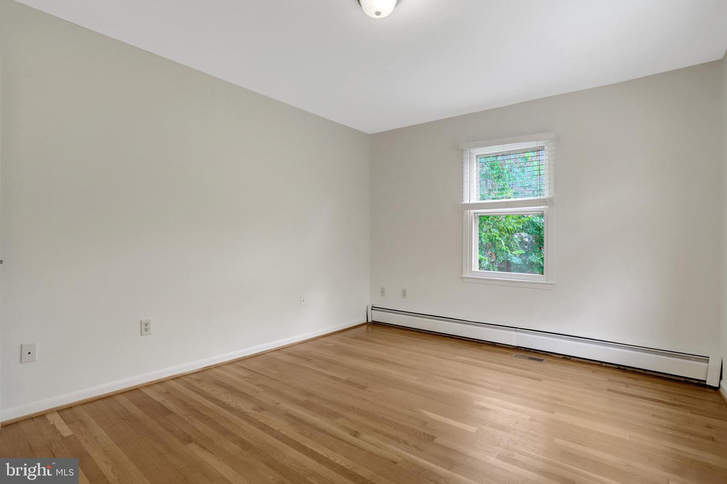 411 N BRYAN ST, ARLINGTON, Virginia 22201, 5 Bedrooms Bedrooms, ,4 BathroomsBathrooms,Residential,For sale,411 N BRYAN ST,VAAR2063526 MLS # VAAR2063526