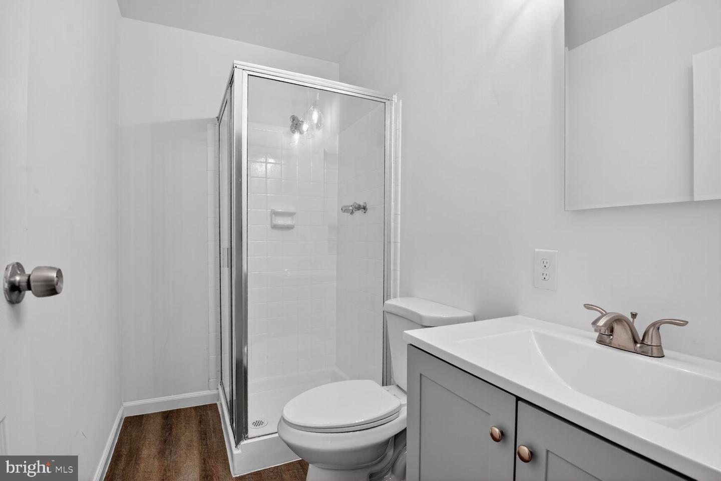 202 E GORDON ST, STERLING, Virginia 20164, 5 Bedrooms Bedrooms, ,2 BathroomsBathrooms,Residential,For sale,202 E GORDON ST,VALO2106642 MLS # VALO2106642