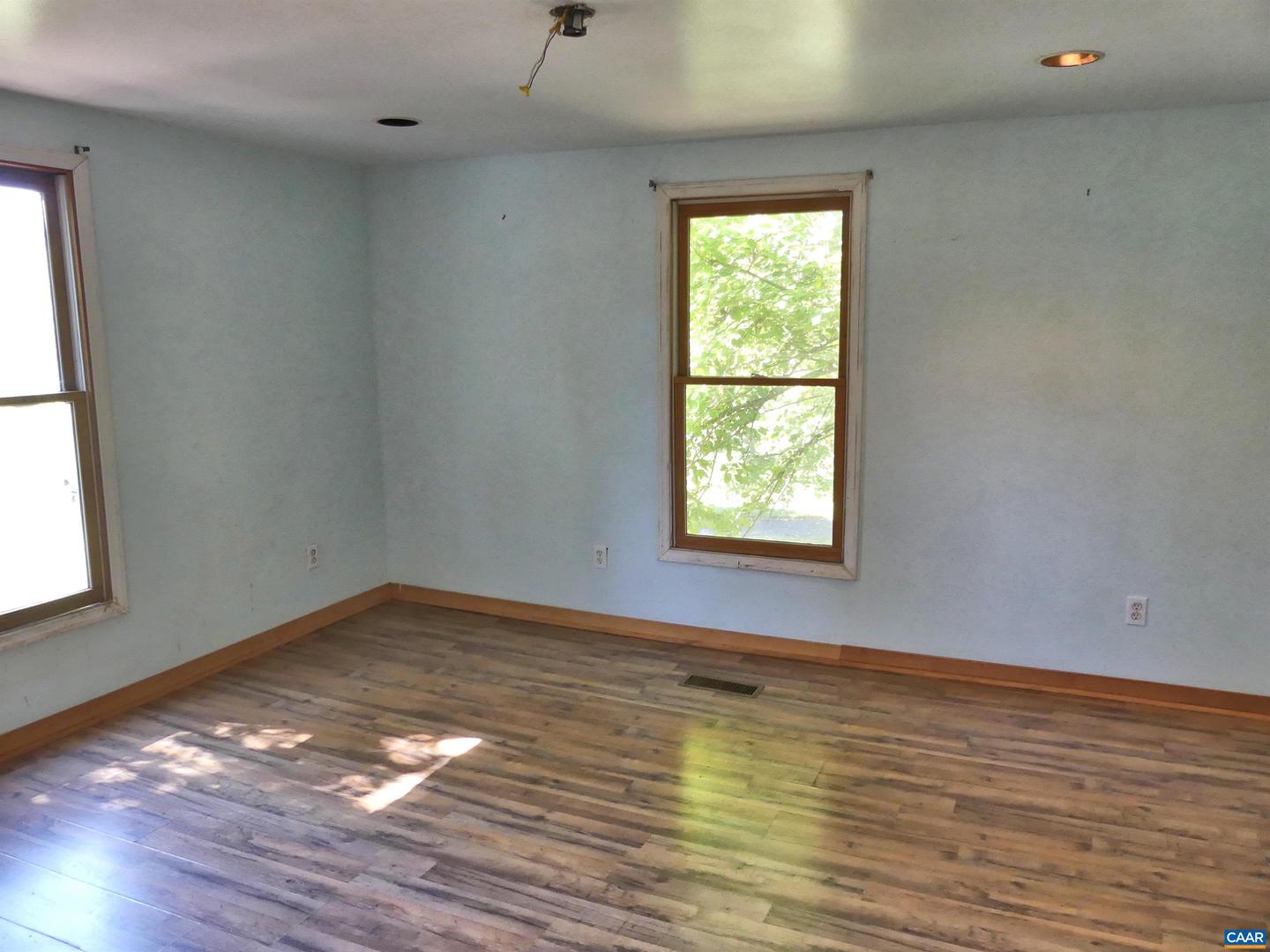 908 RIVES ST, CHARLOTTESVILLE, Virginia 22902, 3 Bedrooms Bedrooms, ,3 BathroomsBathrooms,Residential,For sale,908 RIVES ST,668825 MLS # 668825
