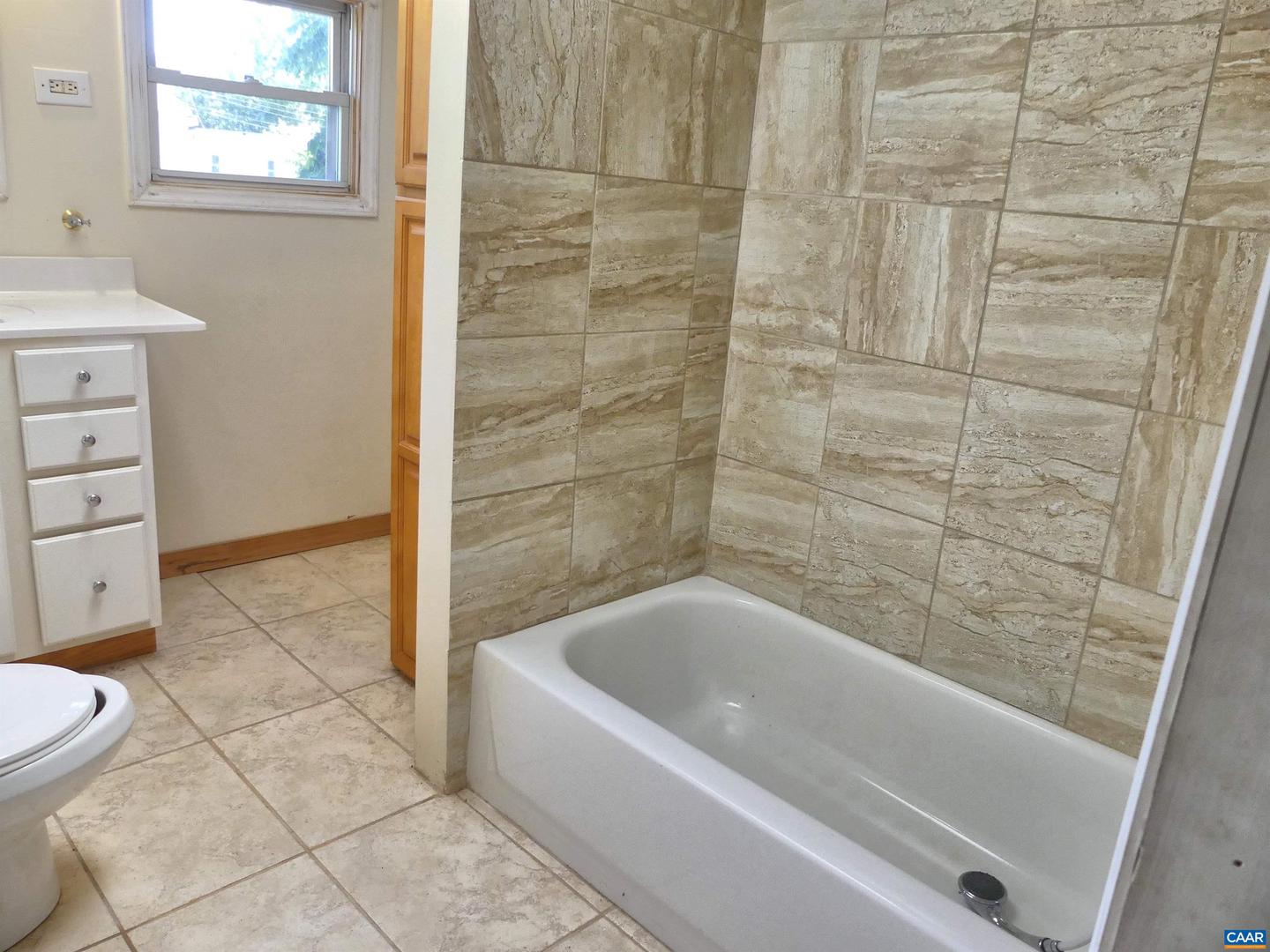 908 RIVES ST, CHARLOTTESVILLE, Virginia 22902, 3 Bedrooms Bedrooms, ,3 BathroomsBathrooms,Residential,For sale,908 RIVES ST,668825 MLS # 668825