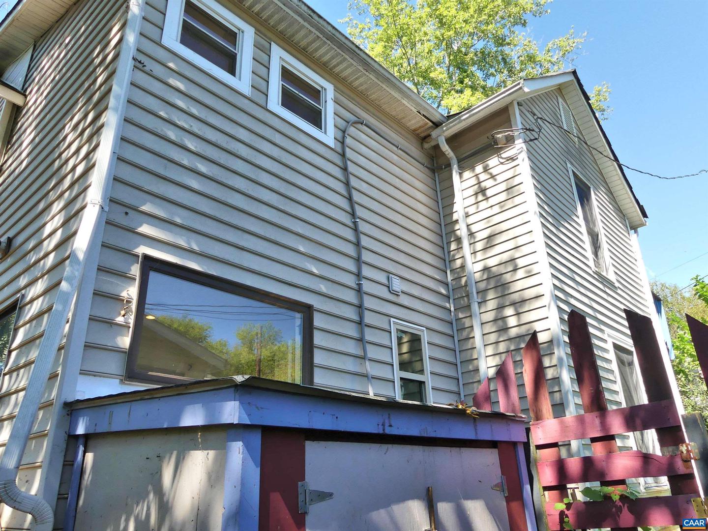 908 RIVES ST, CHARLOTTESVILLE, Virginia 22902, 3 Bedrooms Bedrooms, ,3 BathroomsBathrooms,Residential,For sale,908 RIVES ST,668825 MLS # 668825