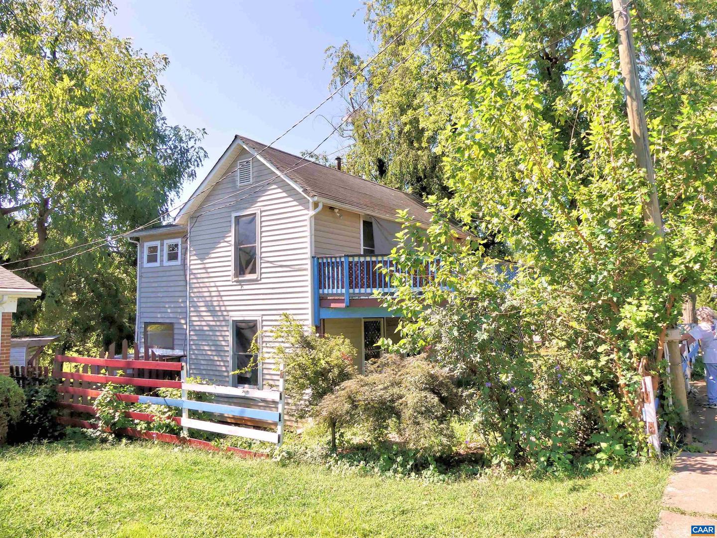 908 RIVES ST, CHARLOTTESVILLE, Virginia 22902, 3 Bedrooms Bedrooms, ,3 BathroomsBathrooms,Residential,For sale,908 RIVES ST,668825 MLS # 668825