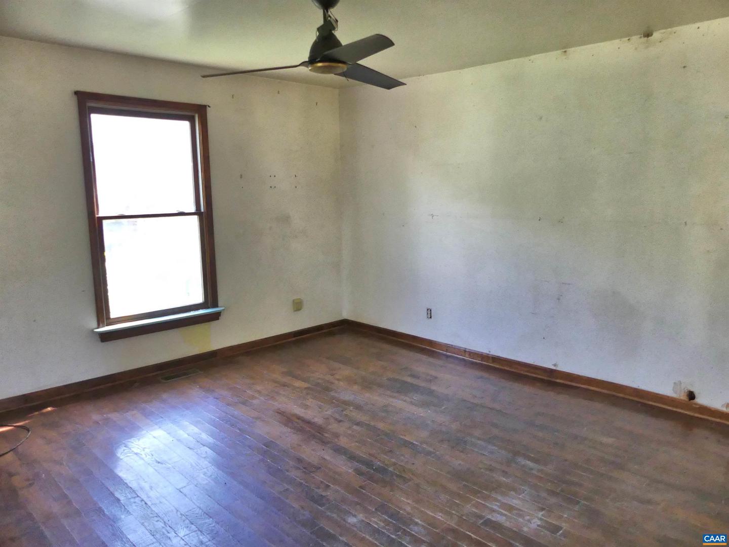 908 RIVES ST, CHARLOTTESVILLE, Virginia 22902, 3 Bedrooms Bedrooms, ,3 BathroomsBathrooms,Residential,For sale,908 RIVES ST,668825 MLS # 668825