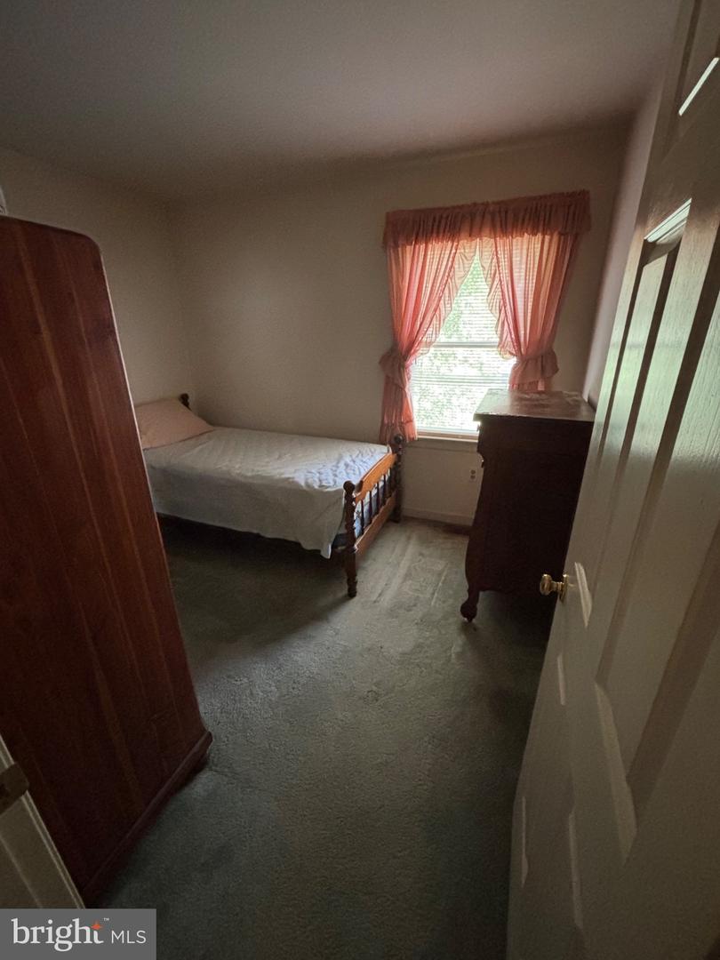9728 COUNTRY WAY RD, GLEN ALLEN, Virginia 23060, 3 Bedrooms Bedrooms, 9 Rooms Rooms,2 BathroomsBathrooms,Residential,For sale,9728 COUNTRY WAY RD,VAHN2001062 MLS # VAHN2001062