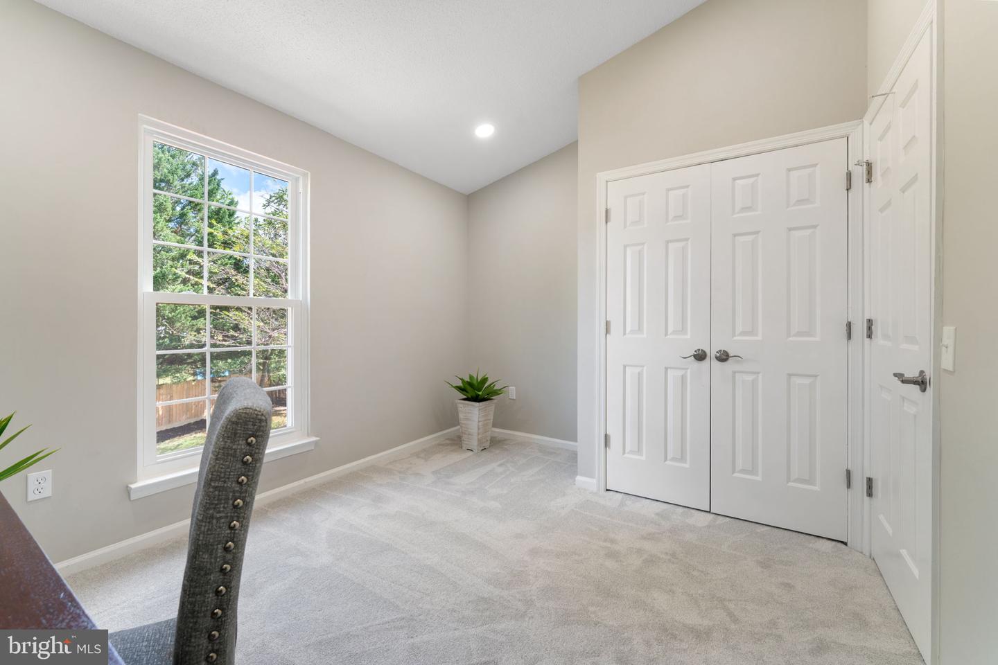 7033 BEDROCK RD, ALEXANDRIA, Virginia 22306, 4 Bedrooms Bedrooms, ,2 BathroomsBathrooms,Residential,For sale,7033 BEDROCK RD,VAFX2266780 MLS # VAFX2266780