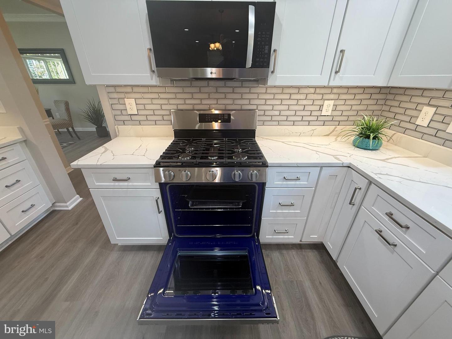 7033 BEDROCK RD, ALEXANDRIA, Virginia 22306, 4 Bedrooms Bedrooms, ,2 BathroomsBathrooms,Residential,For sale,7033 BEDROCK RD,VAFX2266780 MLS # VAFX2266780