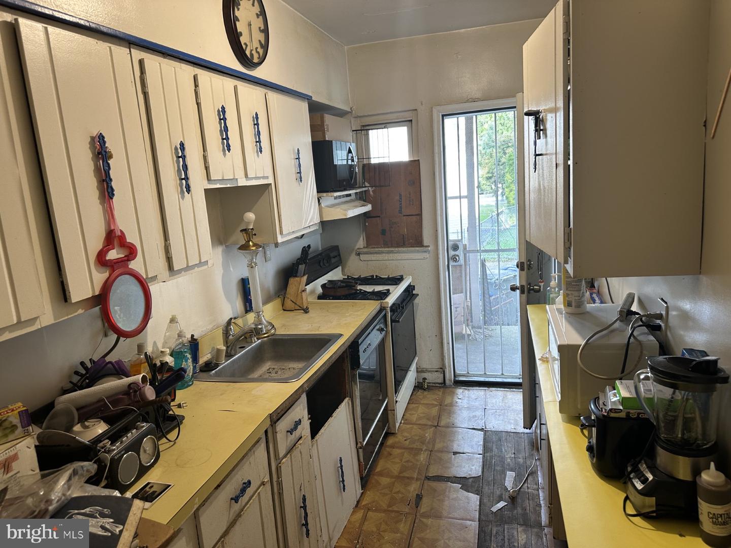 1420 18TH PL SE, WASHINGTON, District Of Columbia 20020, 3 Bedrooms Bedrooms, ,1 BathroomBathrooms,Residential,For sale,1420 18TH PL SE,DCDC2222146 MLS # DCDC2222146