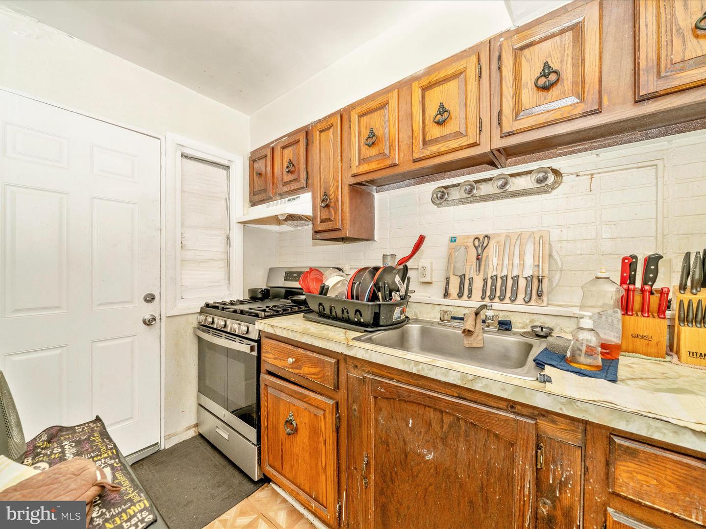 1630 RIDGE PL SE, WASHINGTON, District Of Columbia 20020, 2 Bedrooms Bedrooms, ,1 BathroomBathrooms,Residential,For sale,1630 RIDGE PL SE,DCDC2222278 MLS # DCDC2222278