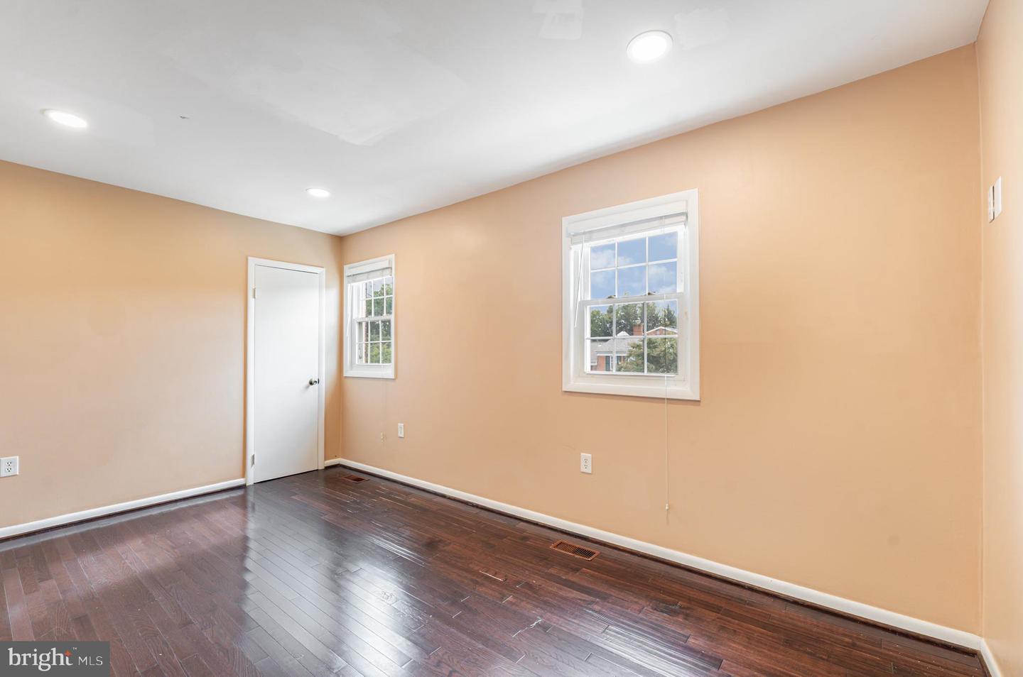 7432 LARNE LN, LORTON, Virginia 22079, 3 Bedrooms Bedrooms, ,3 BathroomsBathrooms,Residential,For sale,7432 LARNE LN,VAFX2267224 MLS # VAFX2267224