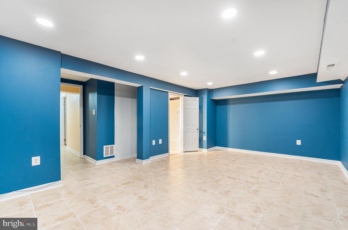 7432 LARNE LN, LORTON, Virginia 22079, 3 Bedrooms Bedrooms, ,3 BathroomsBathrooms,Residential,For sale,7432 LARNE LN,VAFX2267224 MLS # VAFX2267224