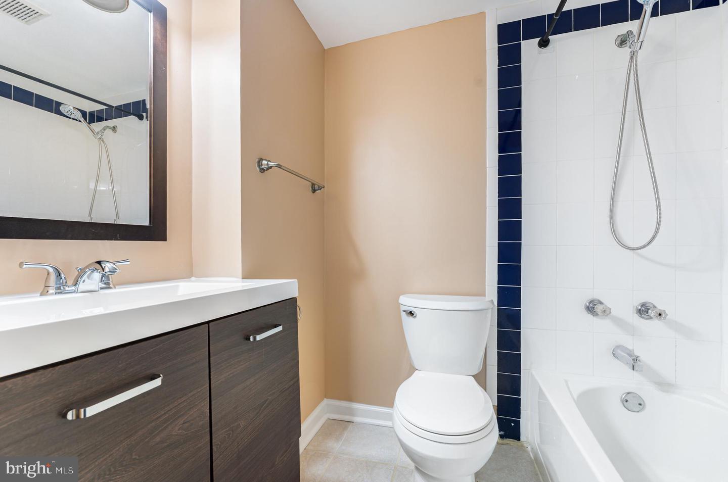 7432 LARNE LN, LORTON, Virginia 22079, 3 Bedrooms Bedrooms, ,3 BathroomsBathrooms,Residential,For sale,7432 LARNE LN,VAFX2267224 MLS # VAFX2267224