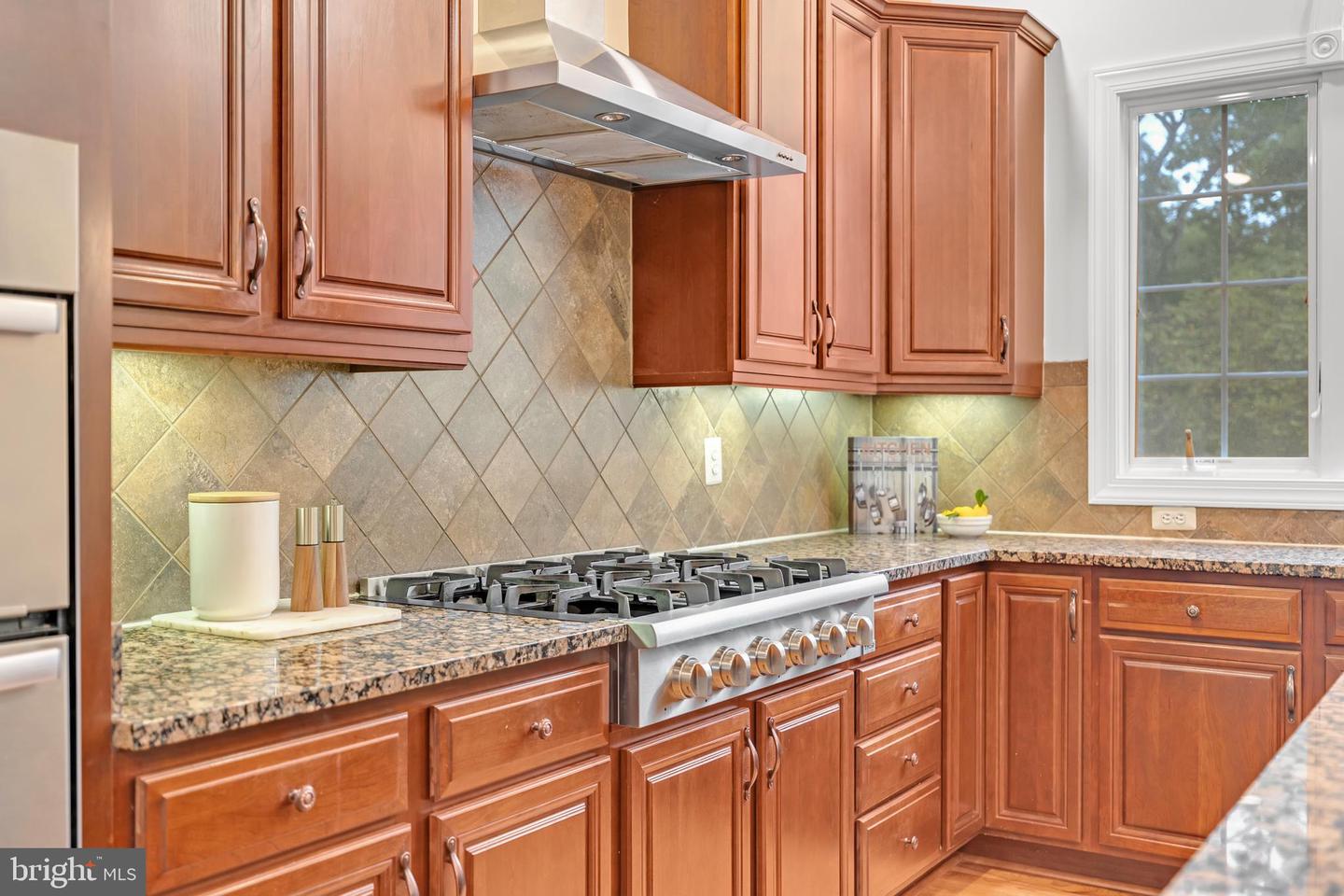 5232 JACOBS CREEK PL, HAYMARKET, Virginia 20169, 4 Bedrooms Bedrooms, ,4 BathroomsBathrooms,Residential,For sale,5232 JACOBS CREEK PL,VAPW2104048 MLS # VAPW2104048