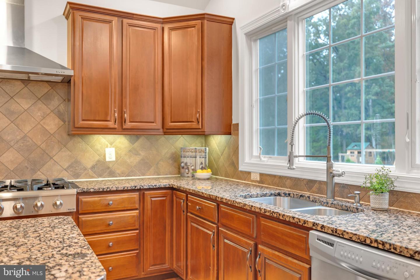 5232 JACOBS CREEK PL, HAYMARKET, Virginia 20169, 4 Bedrooms Bedrooms, ,4 BathroomsBathrooms,Residential,For sale,5232 JACOBS CREEK PL,VAPW2104048 MLS # VAPW2104048