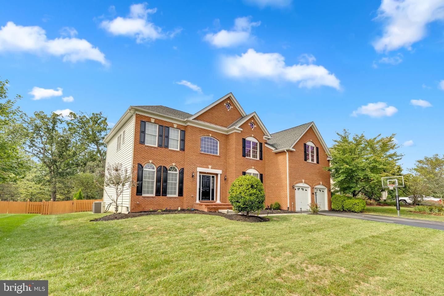 5232 JACOBS CREEK PL, HAYMARKET, Virginia 20169, 4 Bedrooms Bedrooms, ,4 BathroomsBathrooms,Residential,For sale,5232 JACOBS CREEK PL,VAPW2104048 MLS # VAPW2104048