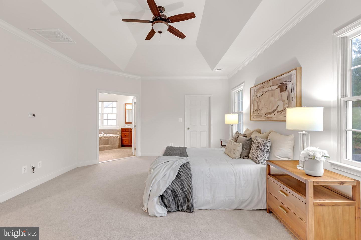 5232 JACOBS CREEK PL, HAYMARKET, Virginia 20169, 4 Bedrooms Bedrooms, ,4 BathroomsBathrooms,Residential,For sale,5232 JACOBS CREEK PL,VAPW2104048 MLS # VAPW2104048