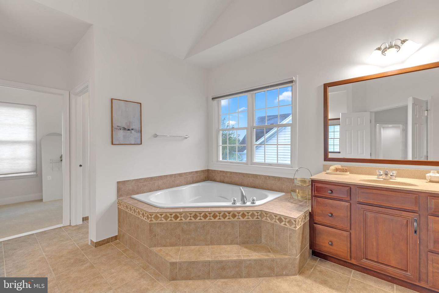 5232 JACOBS CREEK PL, HAYMARKET, Virginia 20169, 4 Bedrooms Bedrooms, ,4 BathroomsBathrooms,Residential,For sale,5232 JACOBS CREEK PL,VAPW2104048 MLS # VAPW2104048