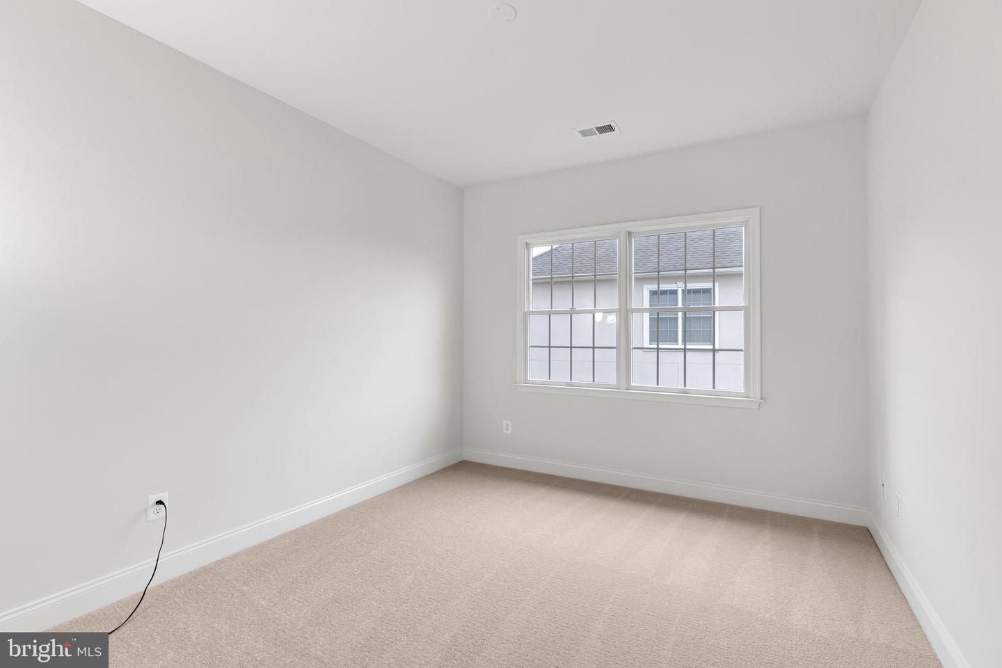 5232 JACOBS CREEK PL, HAYMARKET, Virginia 20169, 4 Bedrooms Bedrooms, ,4 BathroomsBathrooms,Residential,For sale,5232 JACOBS CREEK PL,VAPW2104048 MLS # VAPW2104048
