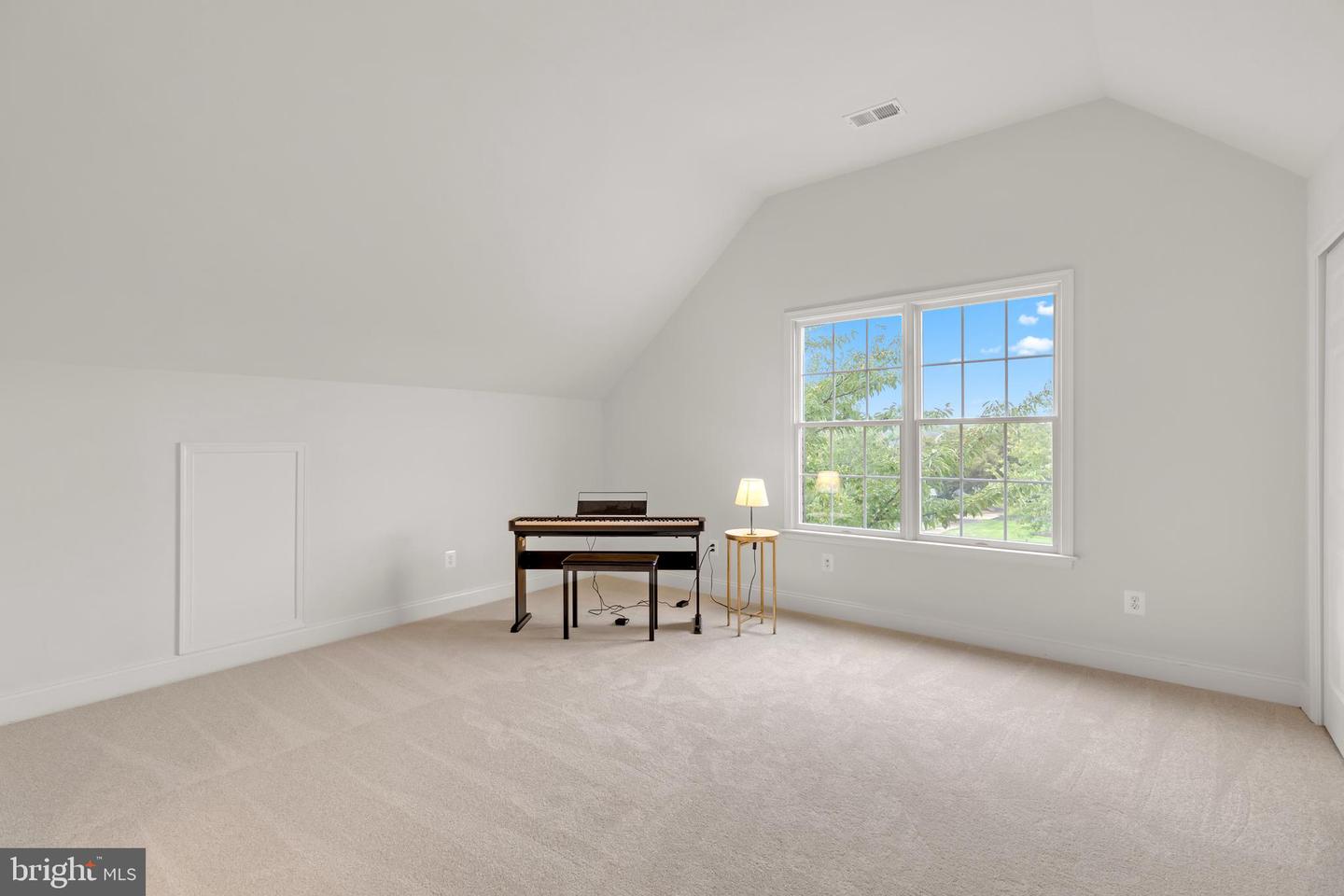 5232 JACOBS CREEK PL, HAYMARKET, Virginia 20169, 4 Bedrooms Bedrooms, ,4 BathroomsBathrooms,Residential,For sale,5232 JACOBS CREEK PL,VAPW2104048 MLS # VAPW2104048