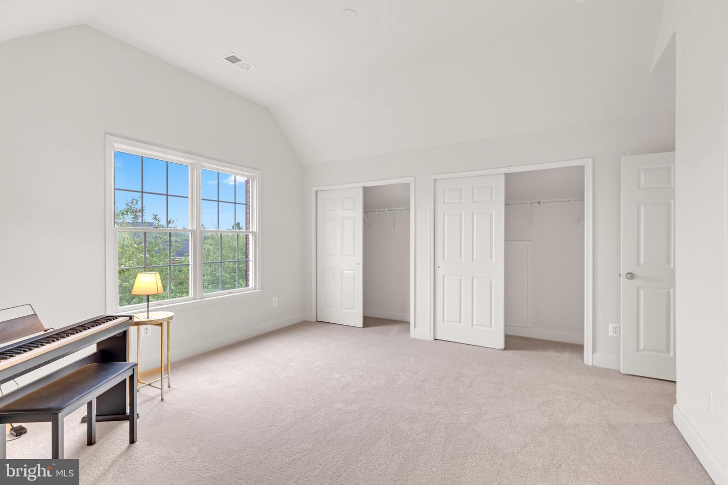 5232 JACOBS CREEK PL, HAYMARKET, Virginia 20169, 4 Bedrooms Bedrooms, ,4 BathroomsBathrooms,Residential,For sale,5232 JACOBS CREEK PL,VAPW2104048 MLS # VAPW2104048