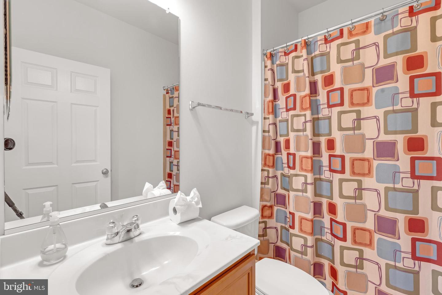 5232 JACOBS CREEK PL, HAYMARKET, Virginia 20169, 4 Bedrooms Bedrooms, ,4 BathroomsBathrooms,Residential,For sale,5232 JACOBS CREEK PL,VAPW2104048 MLS # VAPW2104048