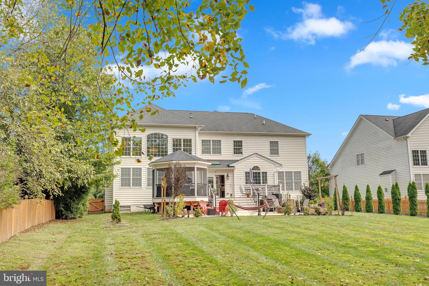 5232 JACOBS CREEK PL, HAYMARKET, Virginia 20169, 4 Bedrooms Bedrooms, ,4 BathroomsBathrooms,Residential,For sale,5232 JACOBS CREEK PL,VAPW2104048 MLS # VAPW2104048