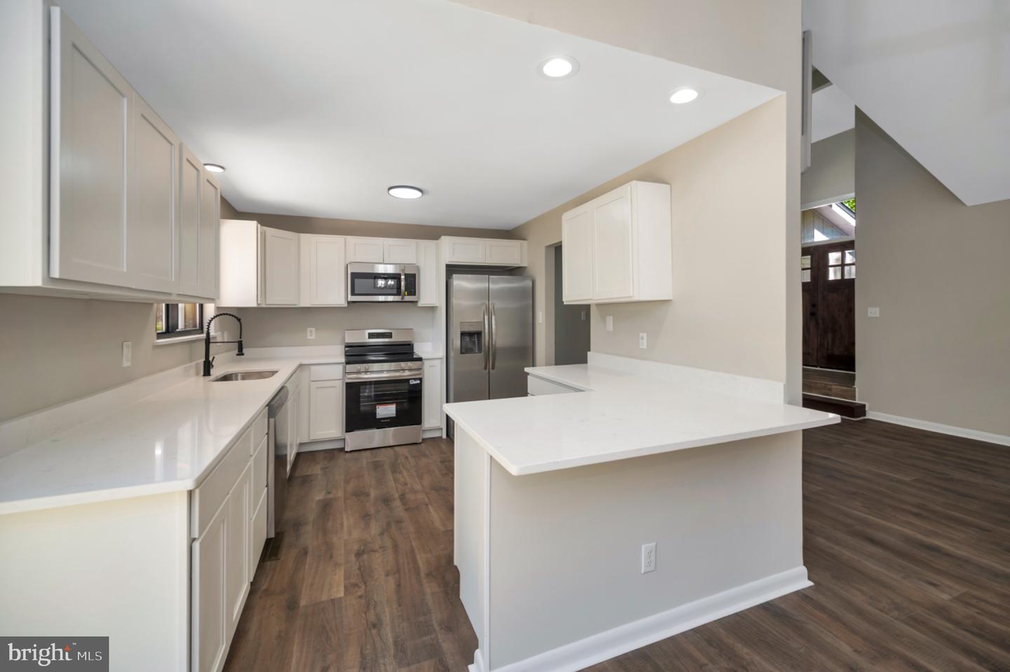 420 BIRDIE RD, LOCUST GROVE, Virginia 22508, 4 Bedrooms Bedrooms, 6 Rooms Rooms,2 BathroomsBathrooms,Residential,For sale,420 BIRDIE RD,VAOR2012286 MLS # VAOR2012286