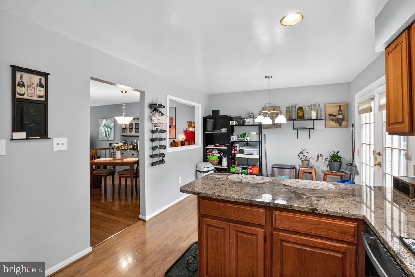 7354 HIDDEN KNOLLS CT, SPRINGFIELD, Virginia 22153, 3 Bedrooms Bedrooms, ,2 BathroomsBathrooms,Residential,For sale,7354 HIDDEN KNOLLS CT,VAFX2267554 MLS # VAFX2267554