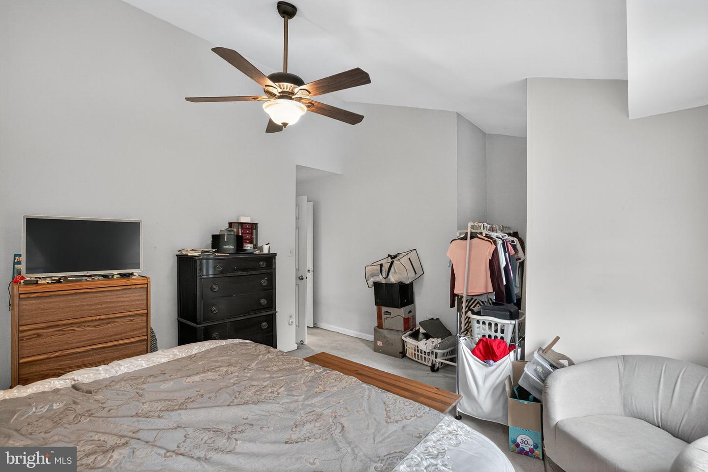 7354 HIDDEN KNOLLS CT, SPRINGFIELD, Virginia 22153, 3 Bedrooms Bedrooms, ,2 BathroomsBathrooms,Residential,For sale,7354 HIDDEN KNOLLS CT,VAFX2267554 MLS # VAFX2267554