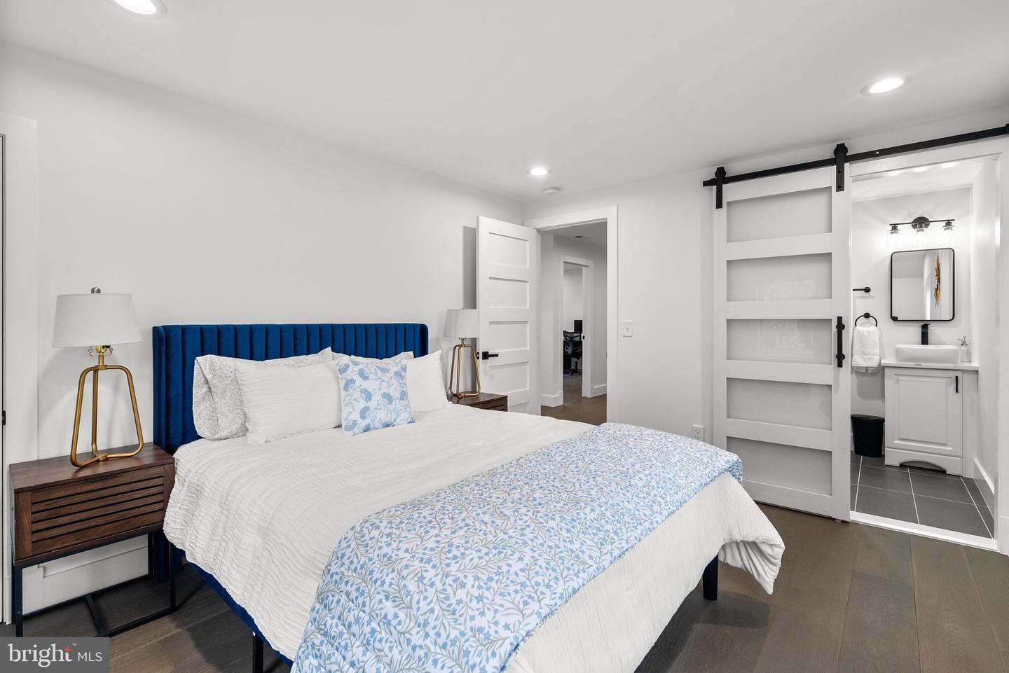 3509 MEMORIAL ST, ALEXANDRIA, Virginia 22310, 5 Bedrooms Bedrooms, ,4 BathroomsBathrooms,Residential,For sale,3509 MEMORIAL ST,VAFX2267640 MLS # VAFX2267640